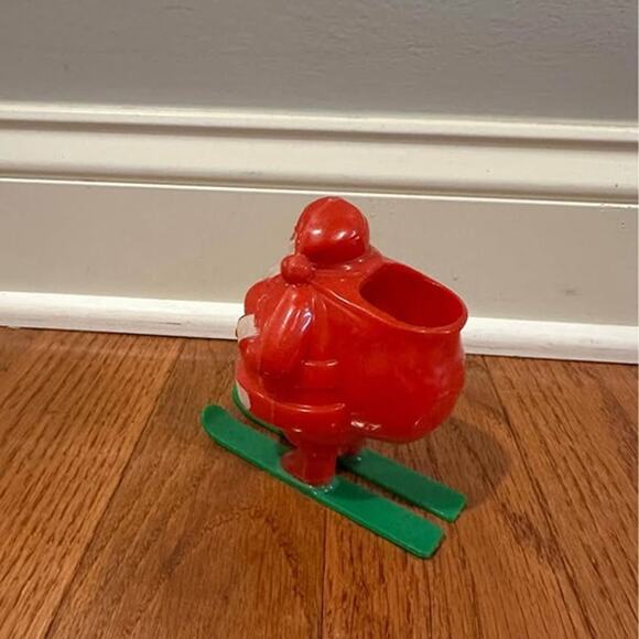 Vintage 50'S MILLER/ROSBRO SANTA ON SKI'S CANDY CONTAINER - Picture 3 of 3